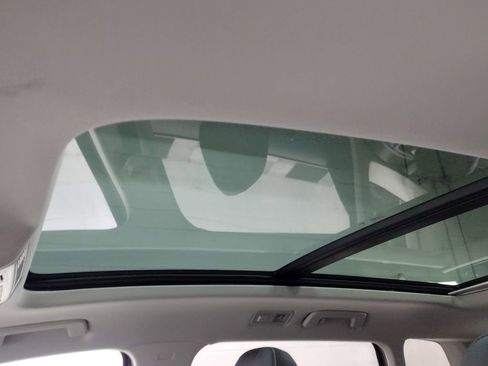 New 2025 Volkswagen Taos SEL image 19