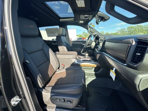 New 2026 Chevrolet Silverado 1500 High Country w/ Technology Package AWD/4WD image 90