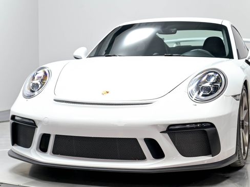 Used 2018 Porsche 911 GT3 RWD image 77