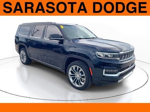 Used 2023 Jeep Grand Wagoneer L Series II w/ Premium Group II AWD/4WD image 1