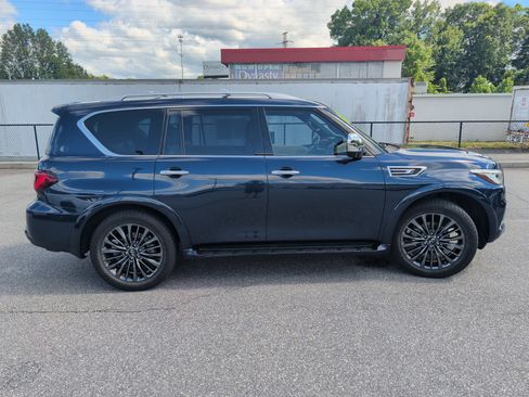 Certified 2023 INFINITI QX80 Sensory w/ Cargo Package AWD/4WD image 3