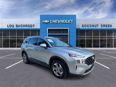 Used 2023 Hyundai Santa Fe SEL image 2