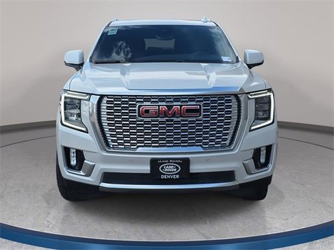 Used 2024 GMC Yukon Denali w/ Advanced Technology Package image 3