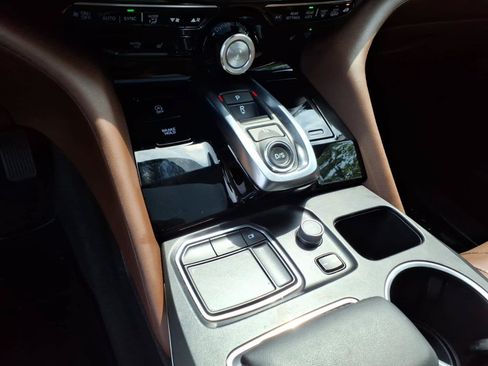 Certified 2024 Acura MDX SH-AWD w/ Technology Package image 13