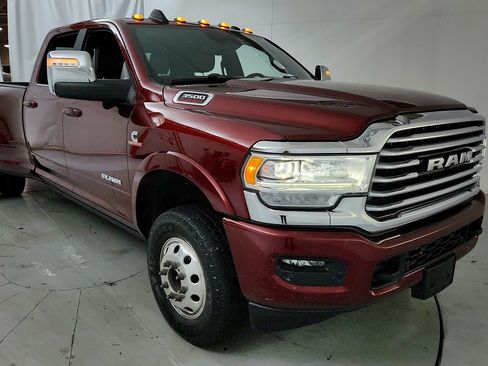 Used 2023 RAM 3500 Limited image 7