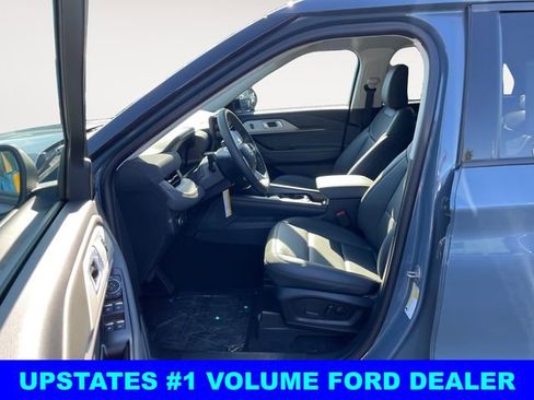 New 2025 Ford Explorer Active w/ Active Comfort Package image 9