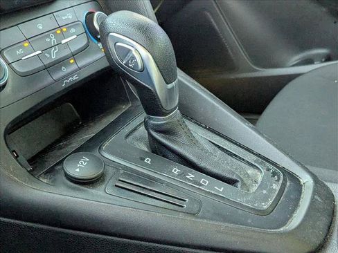 Used 2018 Ford Focus SE image 11