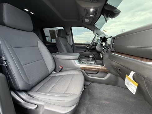 Used 2026 GMC Sierra 1500 Elevation w/ Preferred Package image 28