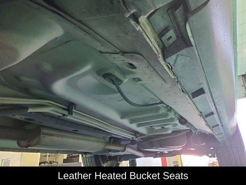 Used 2017 Ford Explorer XLT w/ Equipment Group 202A image 18