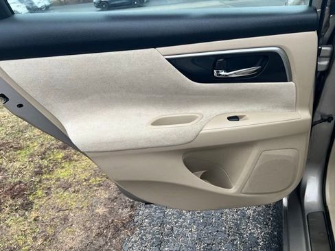 Used 2013 Nissan Altima 2.5 S FWD image 18