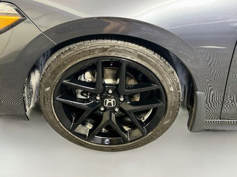 Used 2025 Honda Civic Sport image 13