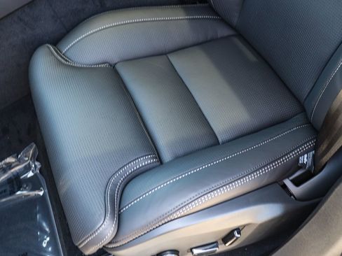 Used 2025 Volvo XC90 B6 Ultra w/ Protection Package Premier AWD/4WD image 22