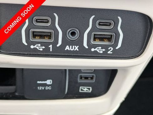 Certified 2022 Chrysler Pacifica Touring-L FWD image 25