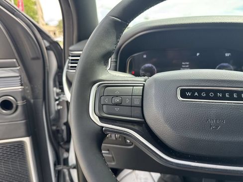 Used 2022 Jeep Wagoneer Series I w/ Premium Group I RWD image 17