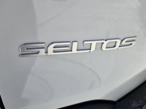Certified 2024 Kia Seltos SX w/ SX Sunroof Package AWD/4WD image 16