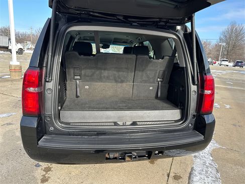 Used 2018 Chevrolet Tahoe LT image 12