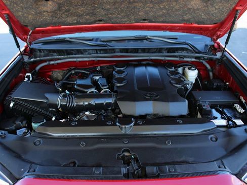 Used 2024 Toyota 4Runner SR5 image 41