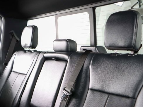 Used 2022 Ford F250 Lariat w/ Black Appearance Pkg image 26