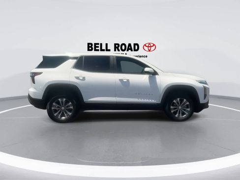 Used 2026 Chevrolet Equinox LT AWD/4WD image 9