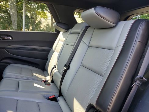 Used 2024 Dodge Durango GT RWD image 14