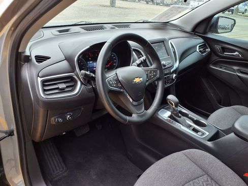Used 2024 Chevrolet Equinox LT FWD image 20