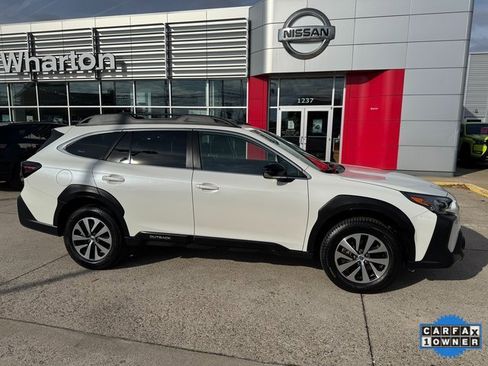 Used 2024 Subaru Outback Premium image 8