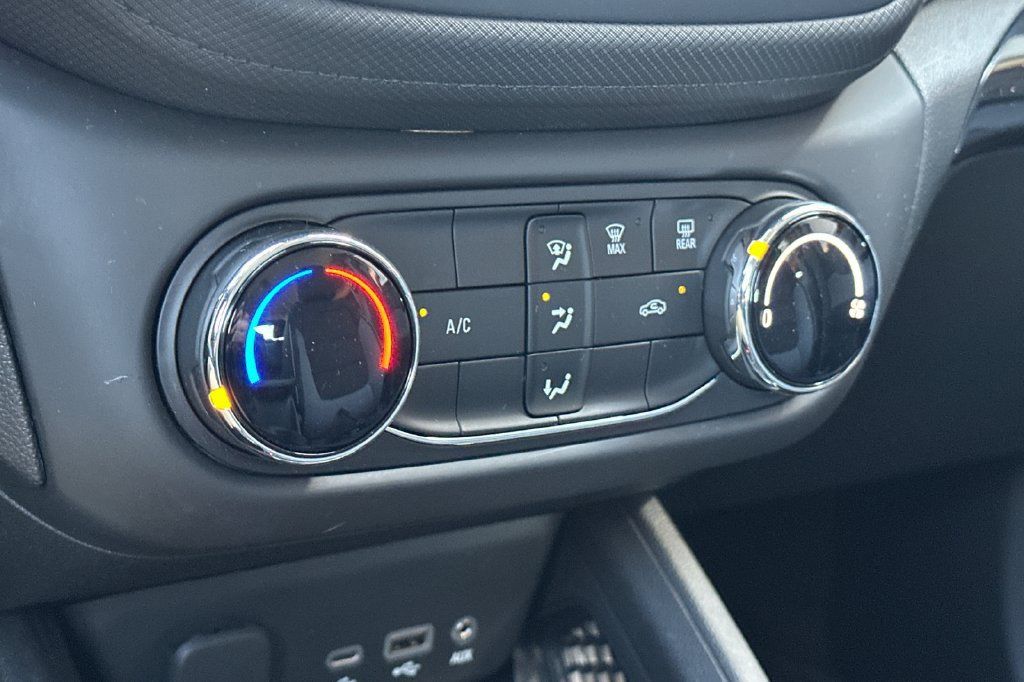 Used 2023 Chevrolet TrailBlazer LS FWD image 22