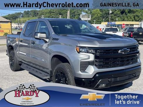 Used 2026 Chevrolet Silverado 1500 LT Trail Boss w/ LT Trail Boss Premium Package AWD/4WD image 1