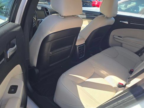 Used 2016 Chrysler 300 C w/ Safetytec Plus Group RWD image 6