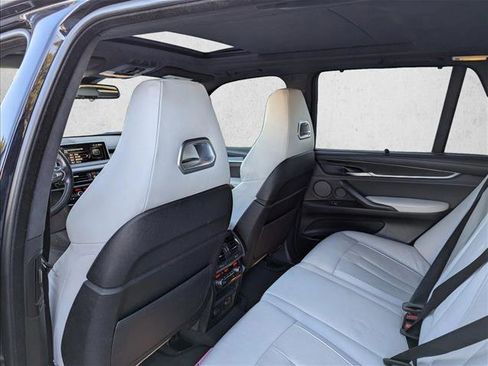 Used 2017 BMW X5 M image 27