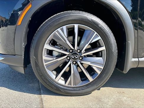 Certified 2027 INFINITI QX60 Luxe w/ Cargo Package AWD/4WD image 10