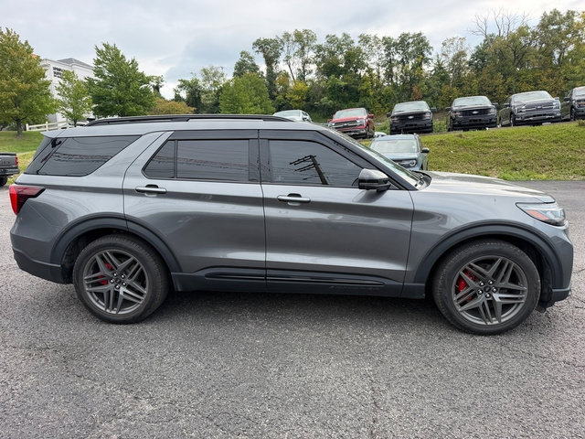 Used 2025 Ford Explorer ST w/ Sun And Sound Package AWD/4WD image 7