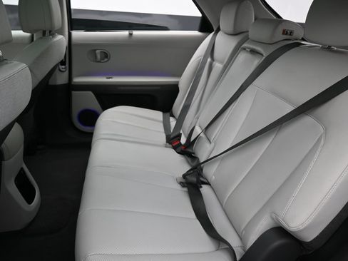 Used 2024 Hyundai Ioniq 5 Limited image 29