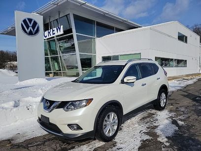 Used 2016 Nissan Rogue SV w/ SV Premium Package