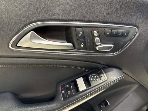 Used 2018 Mercedes-Benz CLA 250 4MATIC image 30