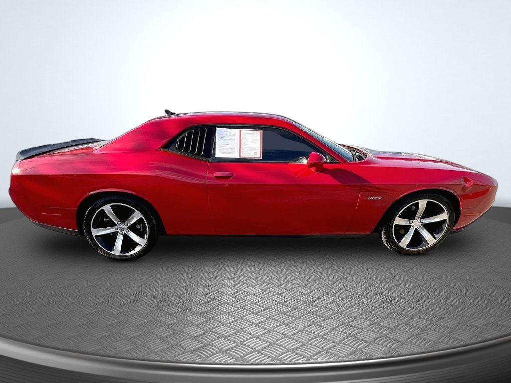 Used 2016 Dodge Challenger R/T Plus RWD image 4