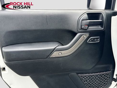 Used 2018 Jeep Wrangler Unlimited Sport S image 23