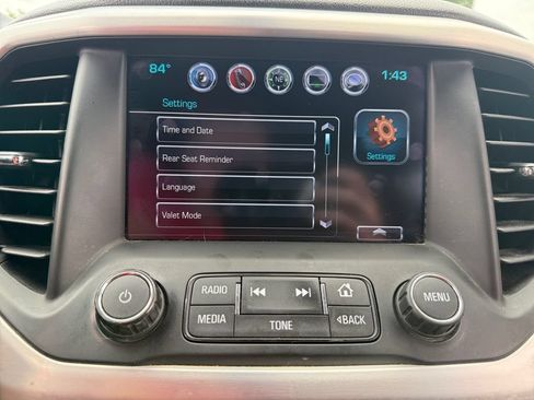 Used 2018 GMC Acadia SLT AWD/4WD image 42