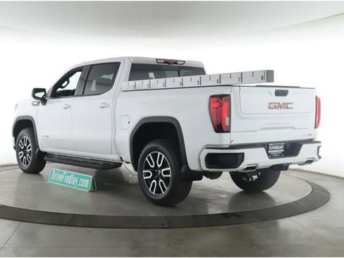Used 2025 GMC Sierra 1500 AT4 w/ Technology Package AWD/4WD image 8