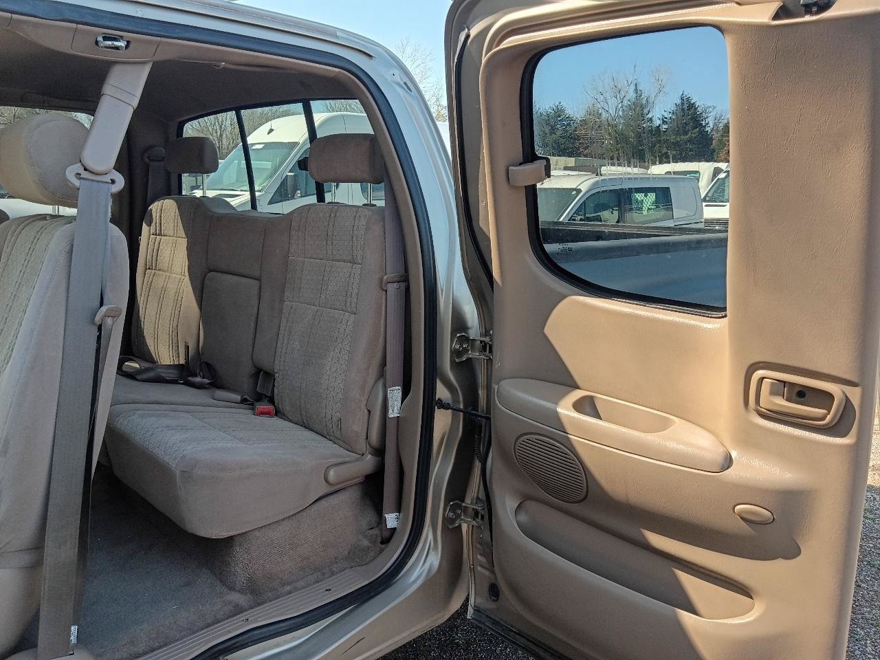 Used 2004 Toyota Tundra SR5 w/ SR5 Extra Value Pkg RWD image 18