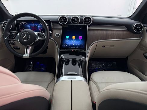 Certified 2026 Mercedes-Benz GLC 300 image 12