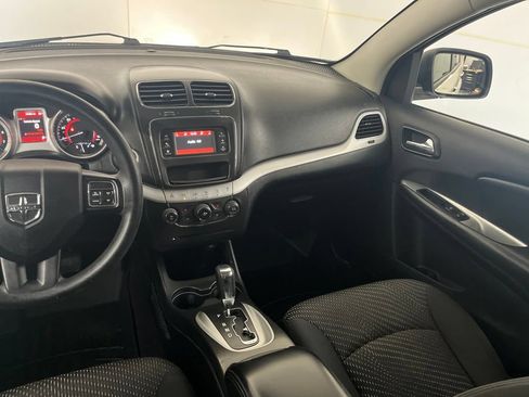 Used 2016 Dodge Journey SE w/ Flexible Seating Group FWD image 33