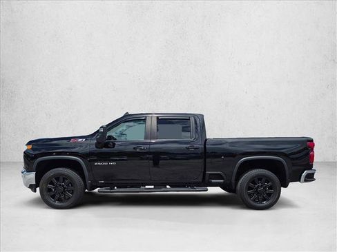 Used 2023 Chevrolet Silverado 2500 LT w/ Convenience Package AWD/4WD image 8