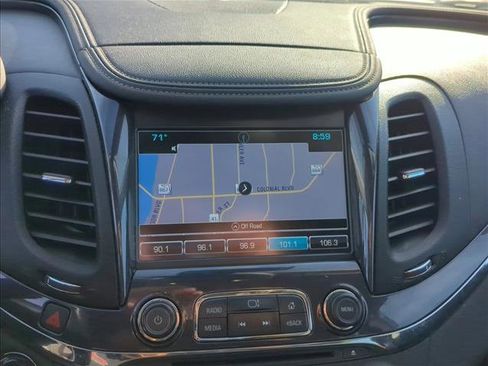 Used 2017 Chevrolet Impala Premier w/ Enhanced Convenience Package image 17