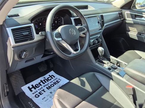 Used 2023 Volkswagen Atlas SE AWD/4WD image 13