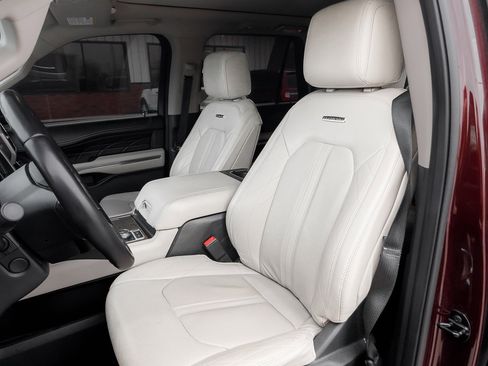 Used 2020 Ford Expedition Max Platinum image 13