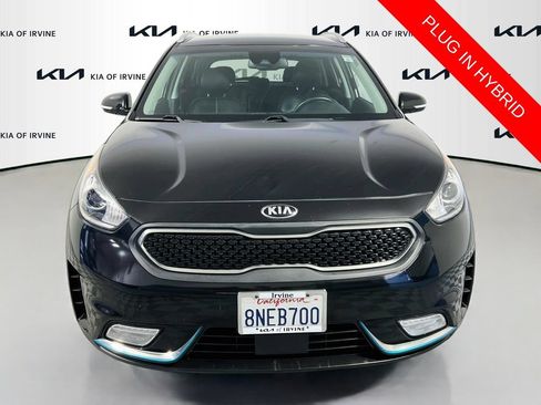 Used 2019 Kia Niro EX FWD image 2