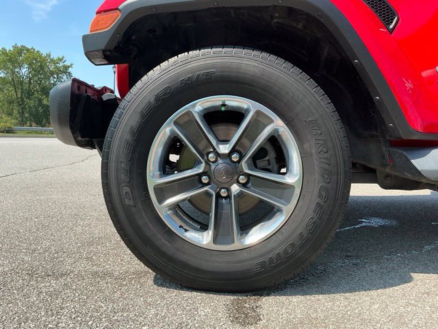 Used 2018 Jeep Wrangler Unlimited Sahara w/ Uconnect 4C Nav & Sound Group AWD/4WD image 15
