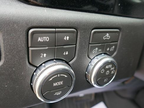 New 2026 GMC Sierra 2500 SLE w/ SLE Value Package; AWD/4WD image 19