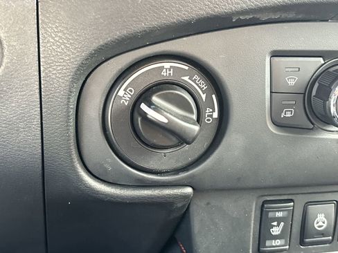 Used 2023 Nissan Frontier PRO-4X w/ Pro Convenience Package image 28